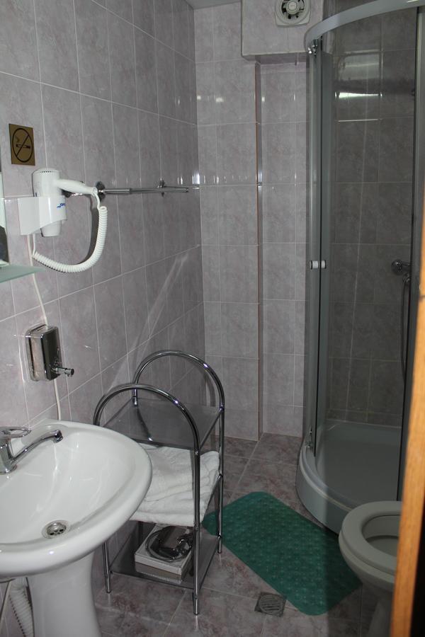 Guest House Zvanba Gagra Esterno foto