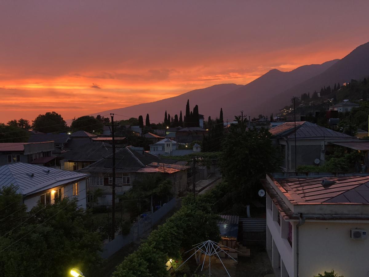 Guest House Zvanba Gagra Esterno foto