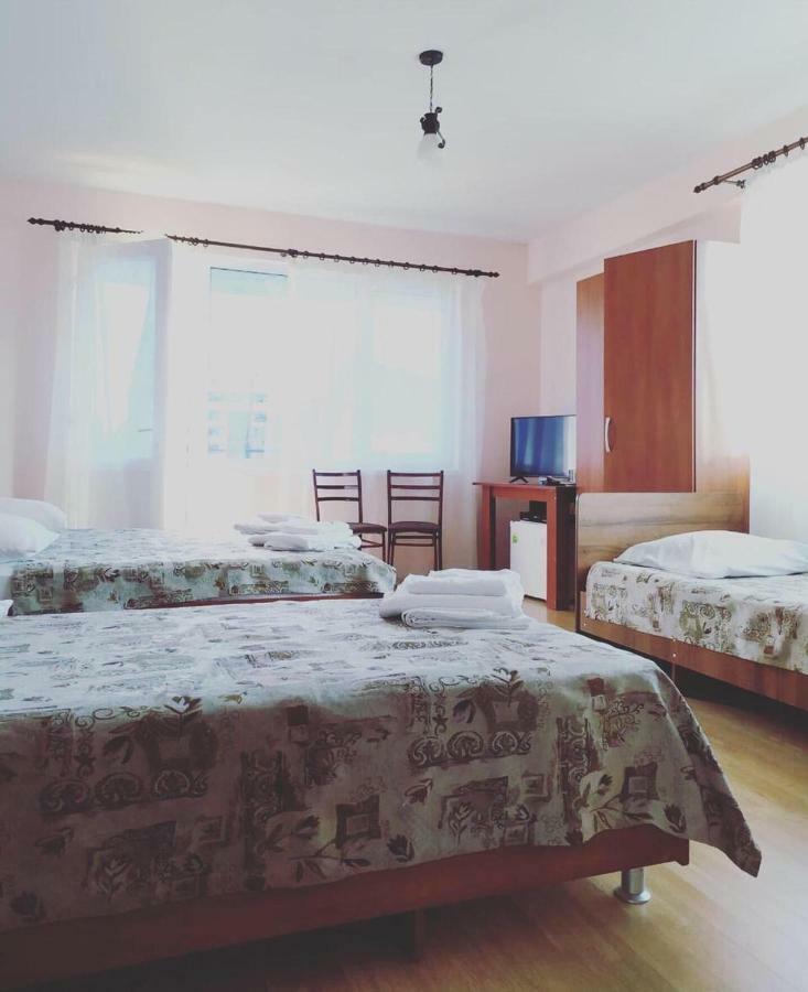 Guest House Zvanba Gagra Esterno foto
